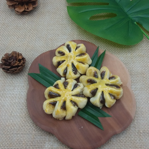 Pia Kacang Merah